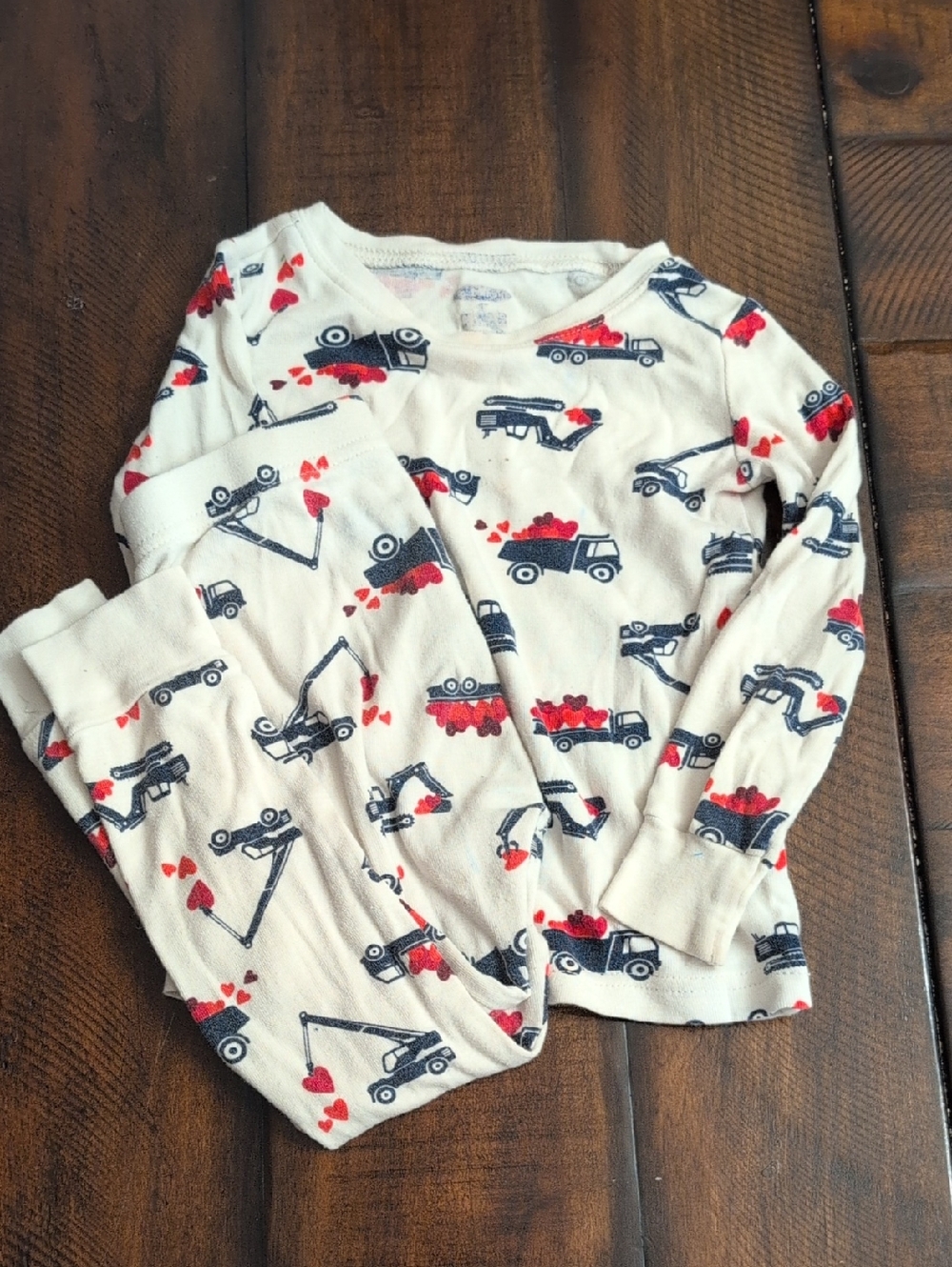 Old Navy Toddler 3T Valentines Truck Pajama Set